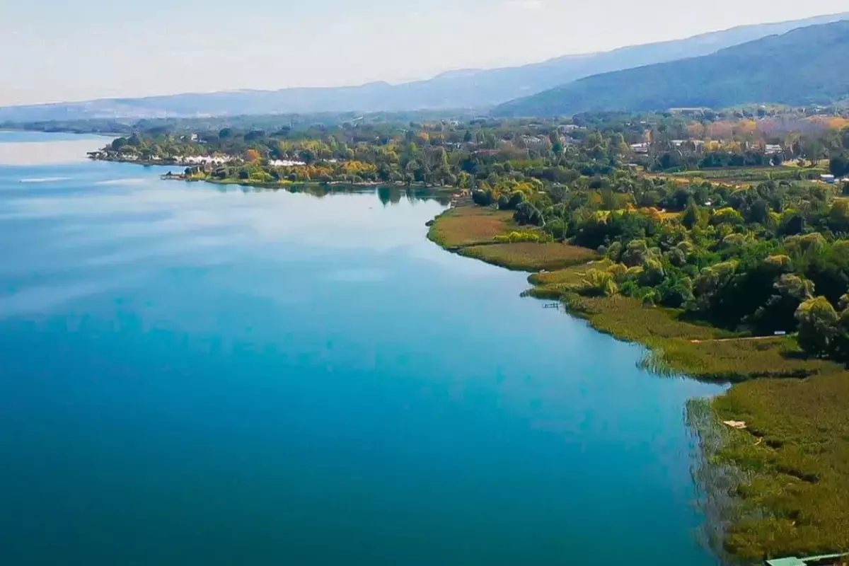 Sapanca Gölü'ne giren genç hayatını kaybetti