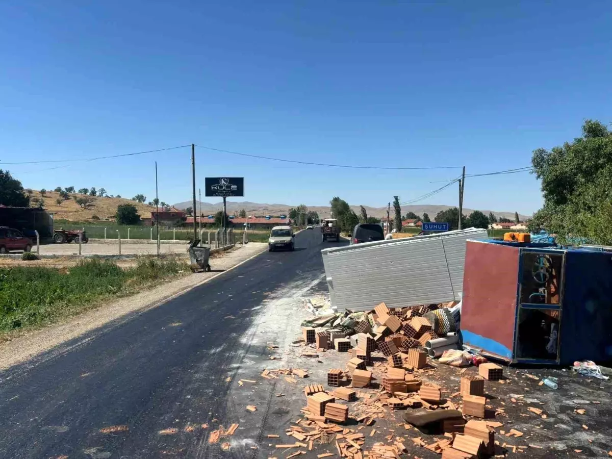 Afyonkarahisar'da Patpat Devrildi: 5 Yaralı