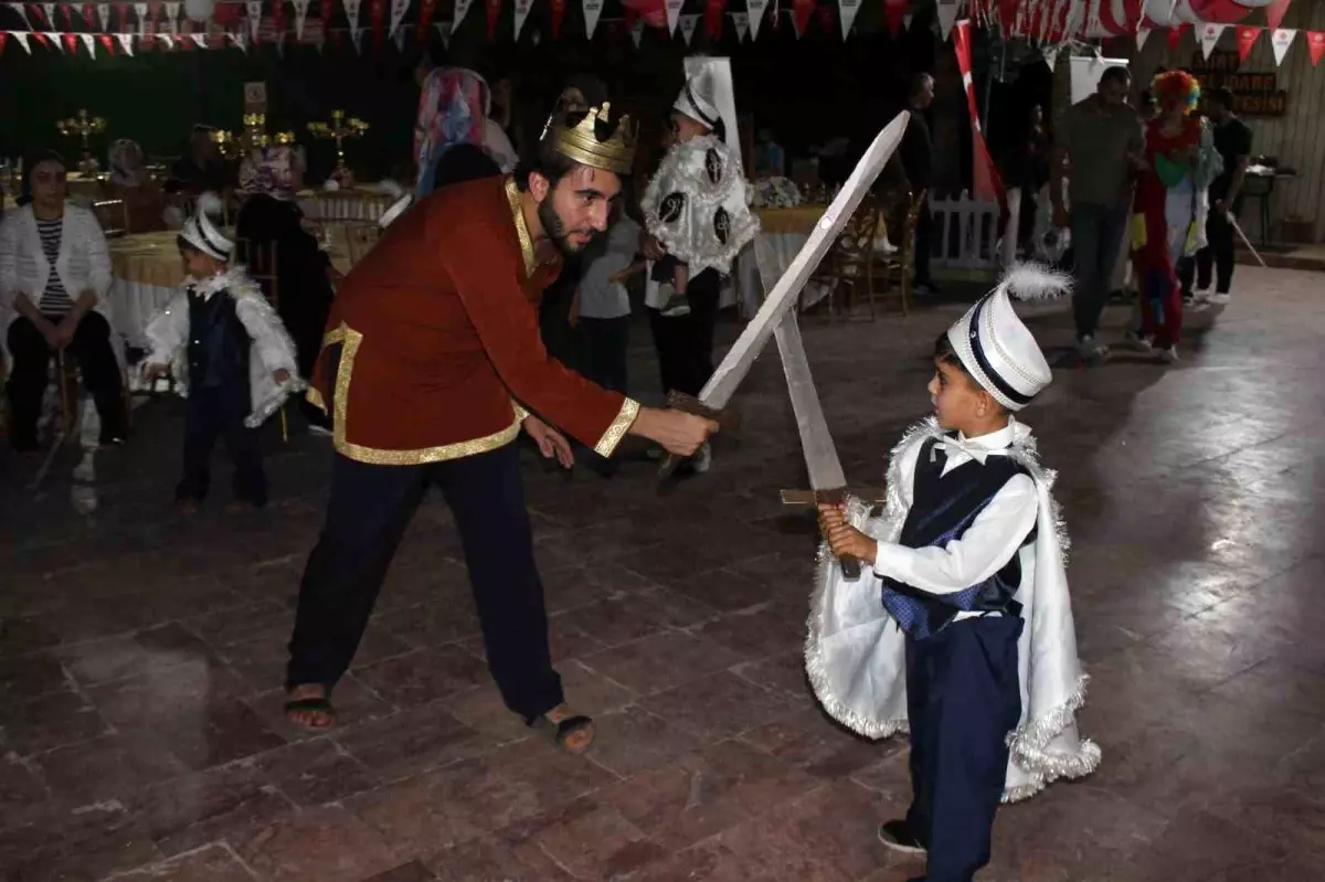 Siirt'te Geleneksel Sünnet Şöleni Düzenlendi