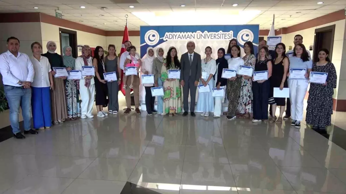 Yunus Emre Enstitüsü'nden Uluslararası Öğrencilere Türkçe Yaz Okulu