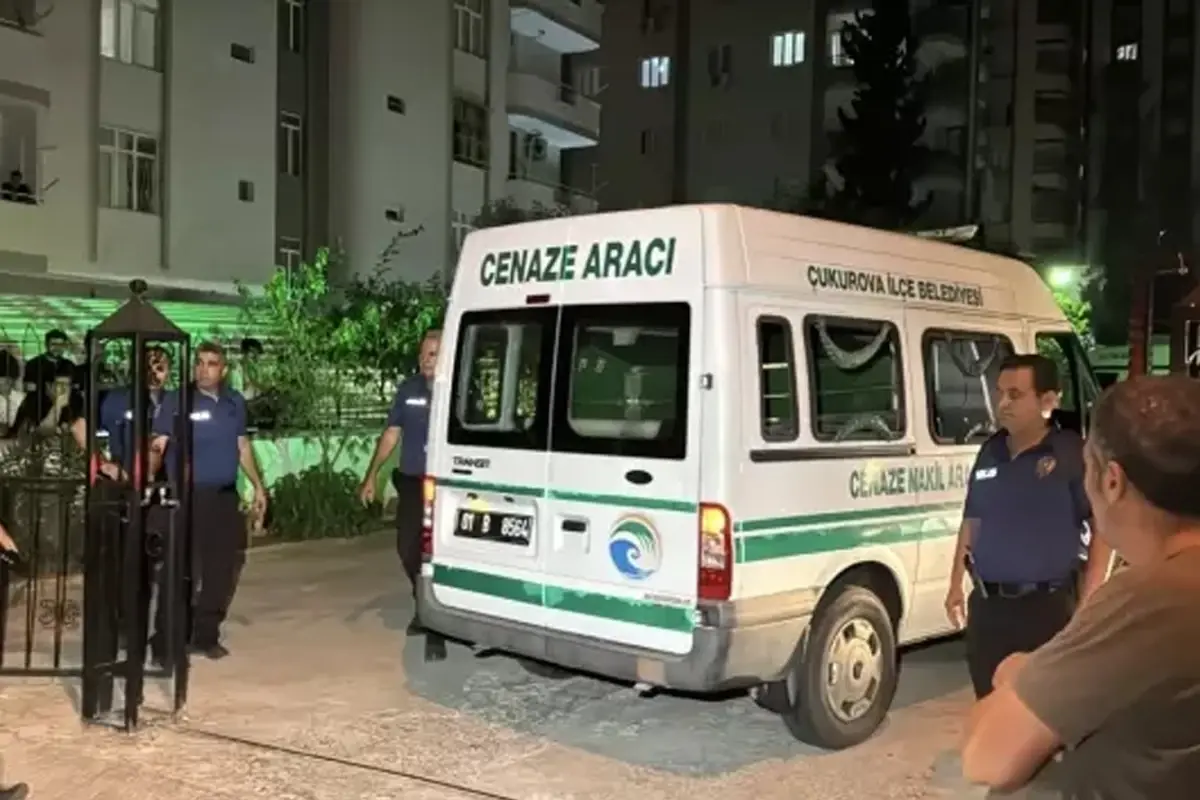 Adana'da kan donduran olay! Önce eşi ve kızını sonra kendisini öldürdü