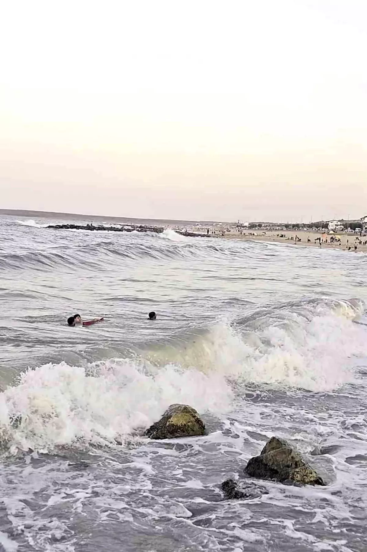 İstanbul'da Yasaklı Suda Boğulma Tehlikesi