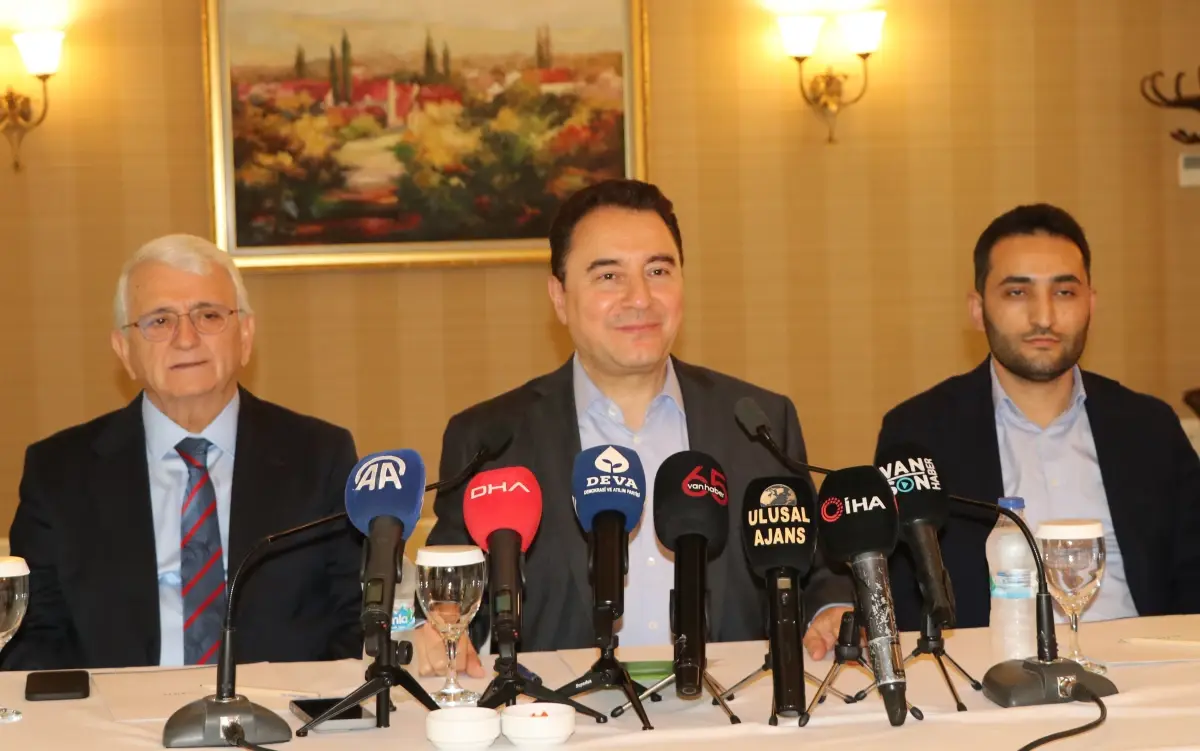 Ali Babacan: Terörsüz Türkiye Sürecine Destek Veriyoruz