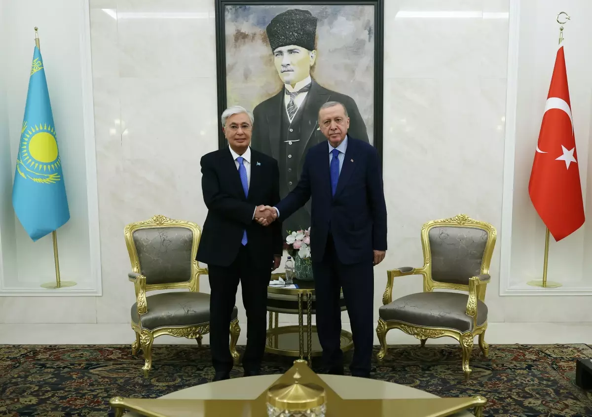 Cumhurbaşkanı Erdoğan, Kazakistan Cumhurbaşkanı Tokayev'i karşıladı
