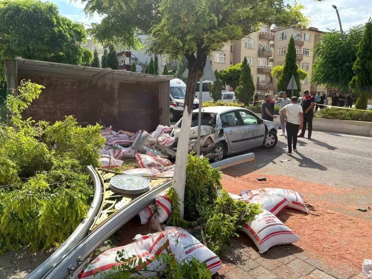 Yozgat'ta Zincirleme Kaza: 1 Ölü, 2 Yaralı