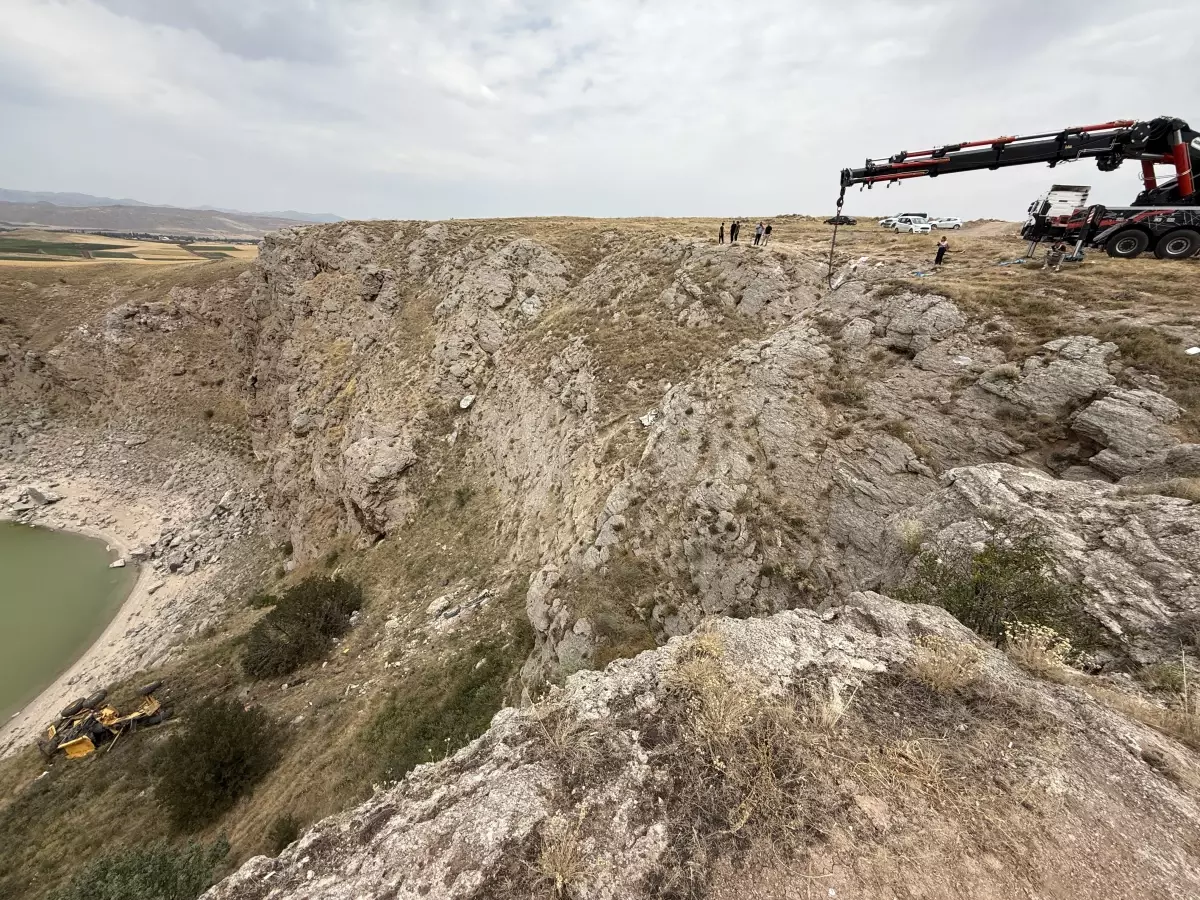 Sivas'ta Greyder Kazasında 30 Yaşındaki Kadın Hayatını Kaybetti