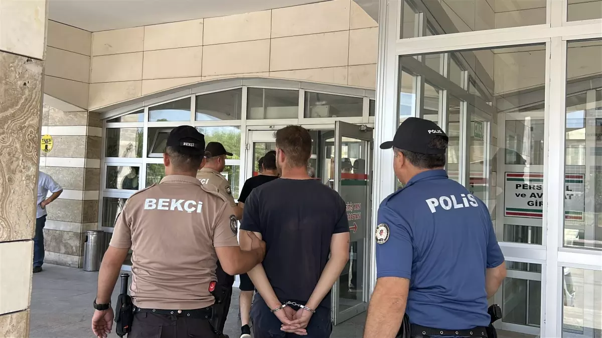 Uşak'ta Toprak Kayması: İki Kişi Hayatını Kaybetti, İki Kişi Yaralandı