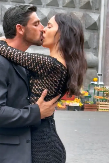 Irina Shayk and Michele Morrone kissed in Naples – It turns out there was another reason!