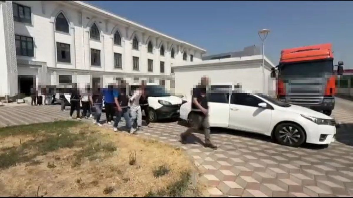 İzmit'te Bıçaklanarak Öldürülen Genç İçin 3 Şüpheli Tutuklandı