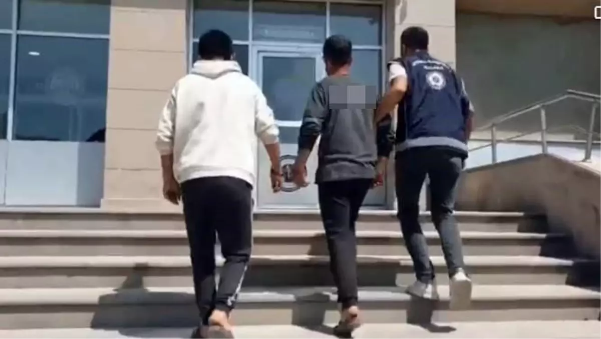 Van'da Göçmen Kaçakçılığı Operasyonu: 3 Tutuklama