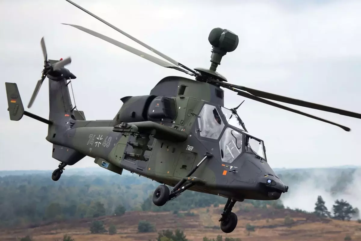Almanya'da askeri helikopter düştü! Mürettebat kayıp