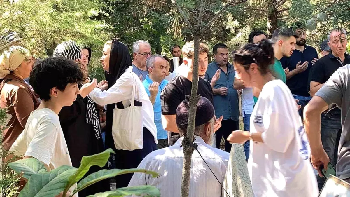 Antalya'da Trafik Kazasında Genç Üniversite Öğrencisi Hayatını Kaybetti