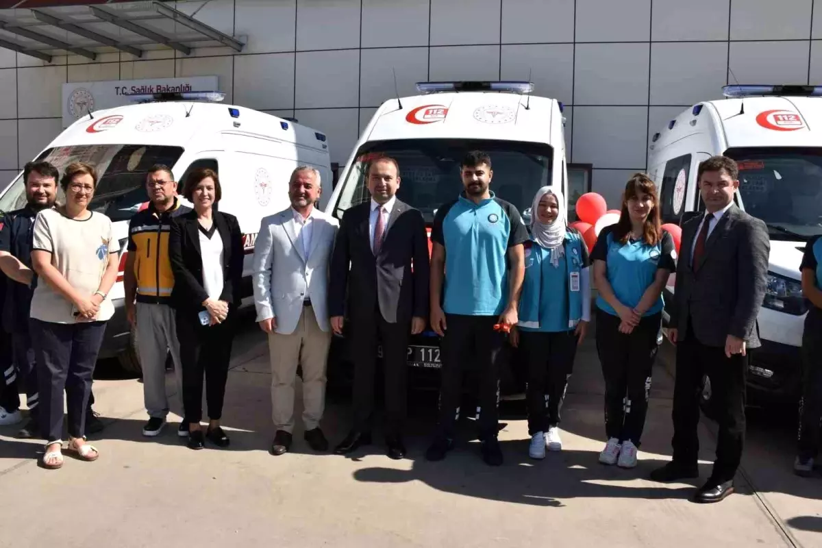Aydın'da 3 yeni ambulans sağlık filosuna katıldı