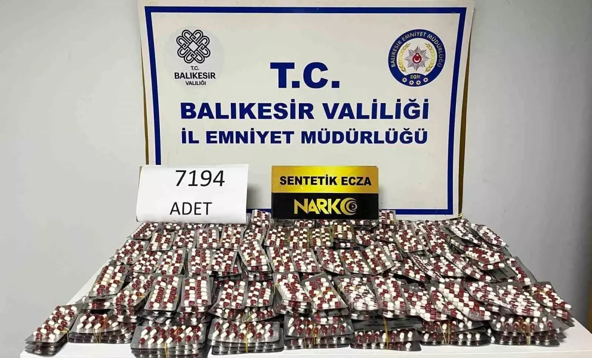 Ayvalık'ta Uyuşturucu Operasyonu: 7 Bin 194 Hap Ele Geçirildi