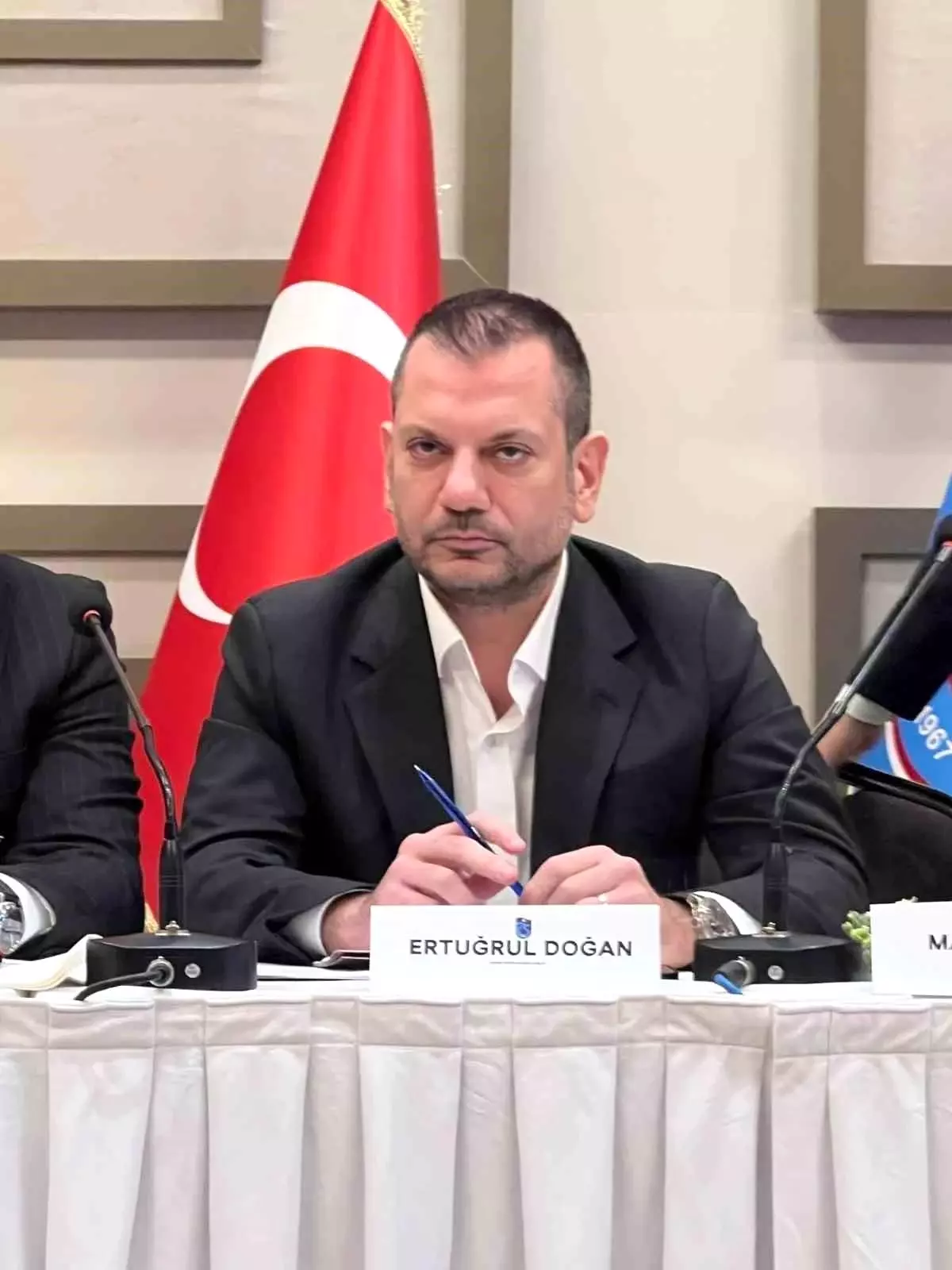 Bakan Osman Aşkın Bak'tan Ertuğrul Doğan'a Tebrik Mesajı