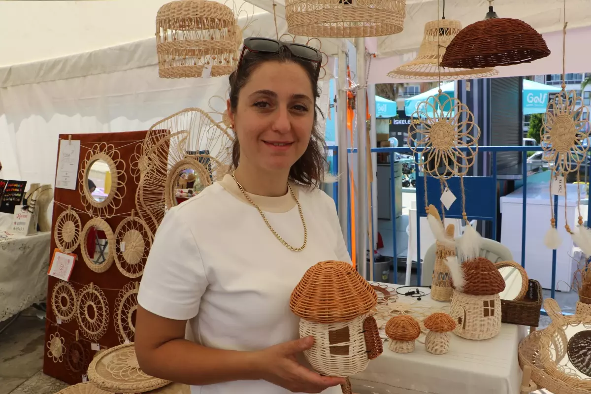 Samsunlu Yasemin Köksal'ın Doğal Bambu Çubuklarıyla Ürettiği Ev Dekorasyon Ürünleri Geçim Kaynağı Oldu