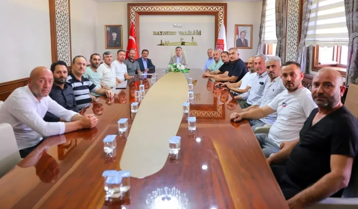 Bayburt'ta Servis Şoförlerine Yönelik Bilgilendirme Toplantısı