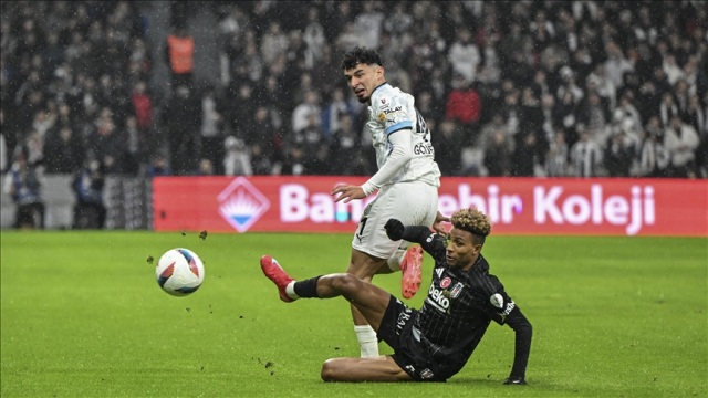 Beşiktaş acquired the remaining 50% transfer rights of Gedson Fernandes