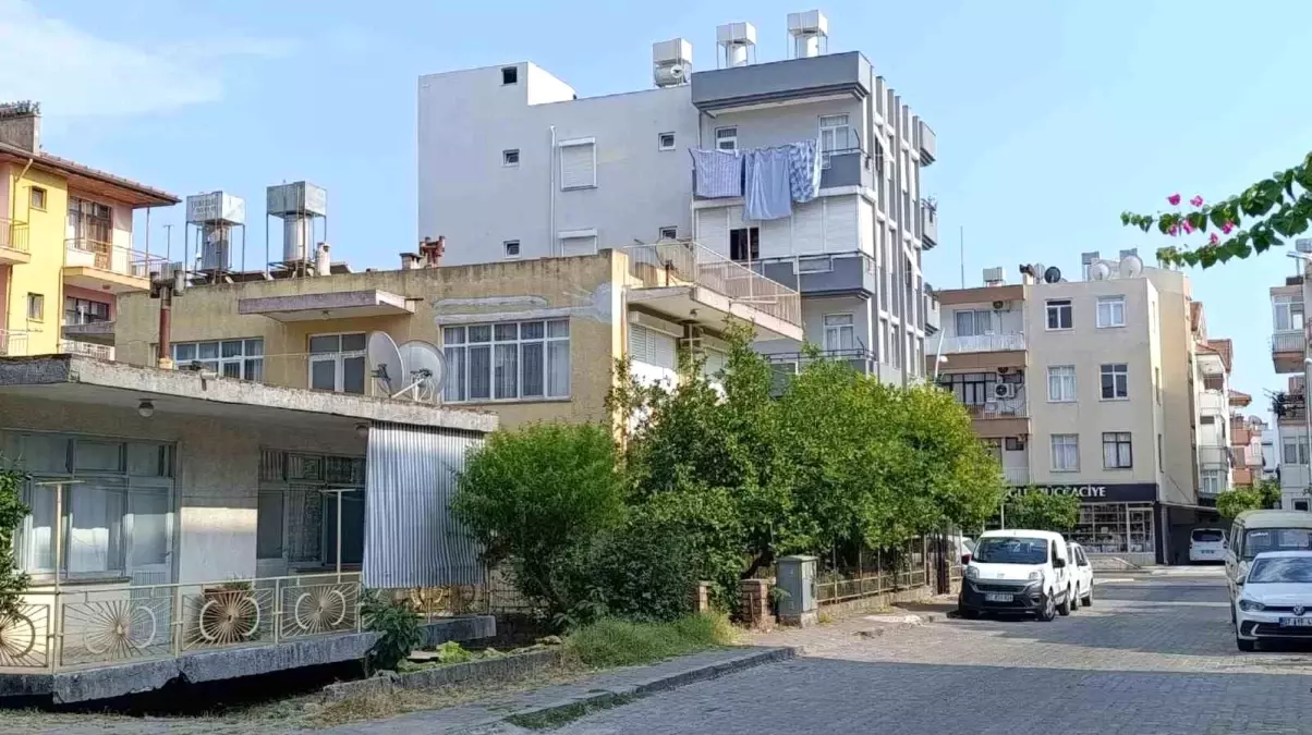 Manavgat'ta 75 Yaşındaki Adam Kız Kardeşi Tarafından Ölü Bulundu