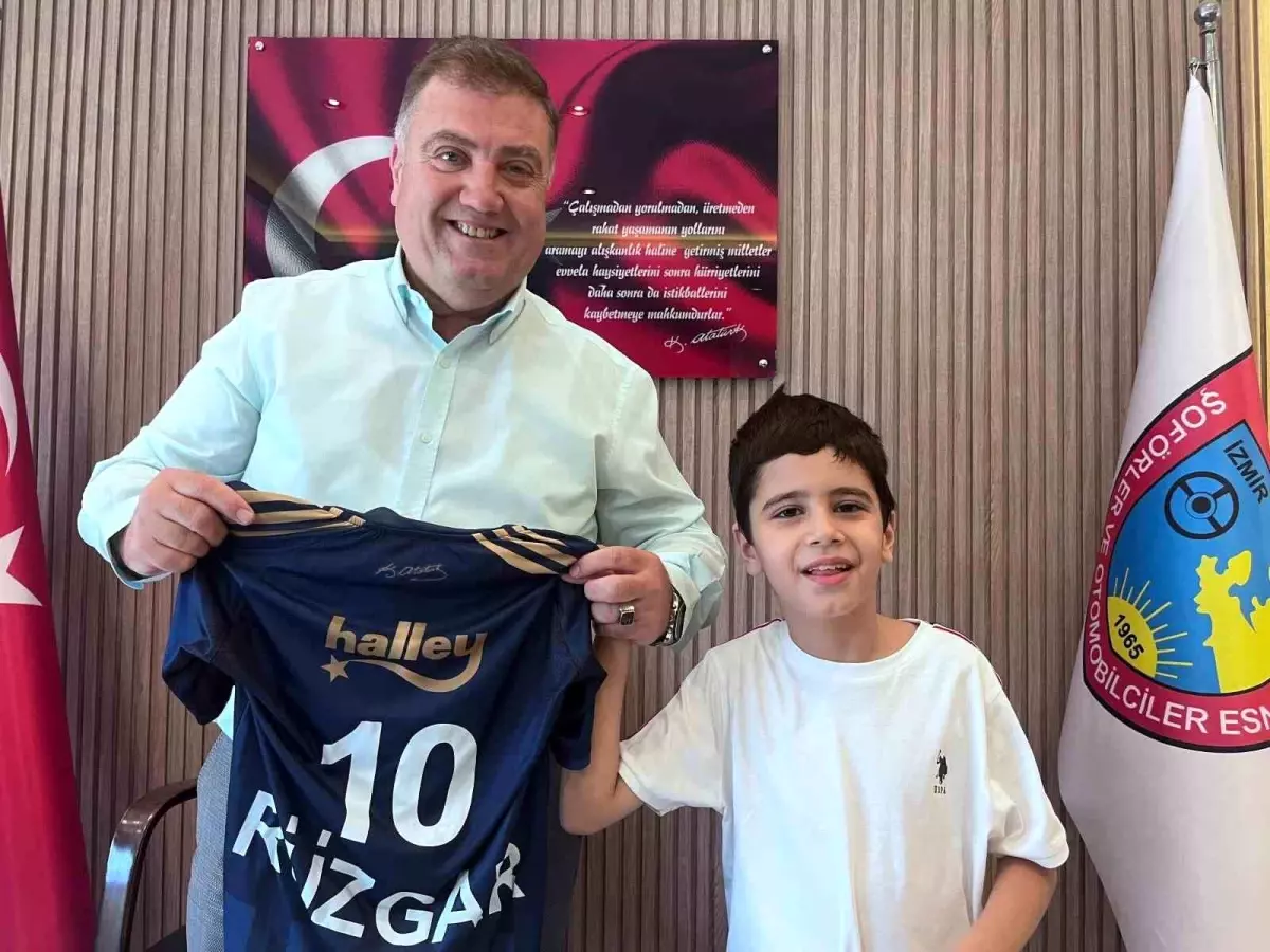 Lösemiyle Mücadele Eden Rüzgar'ın Taksi Tutkusu