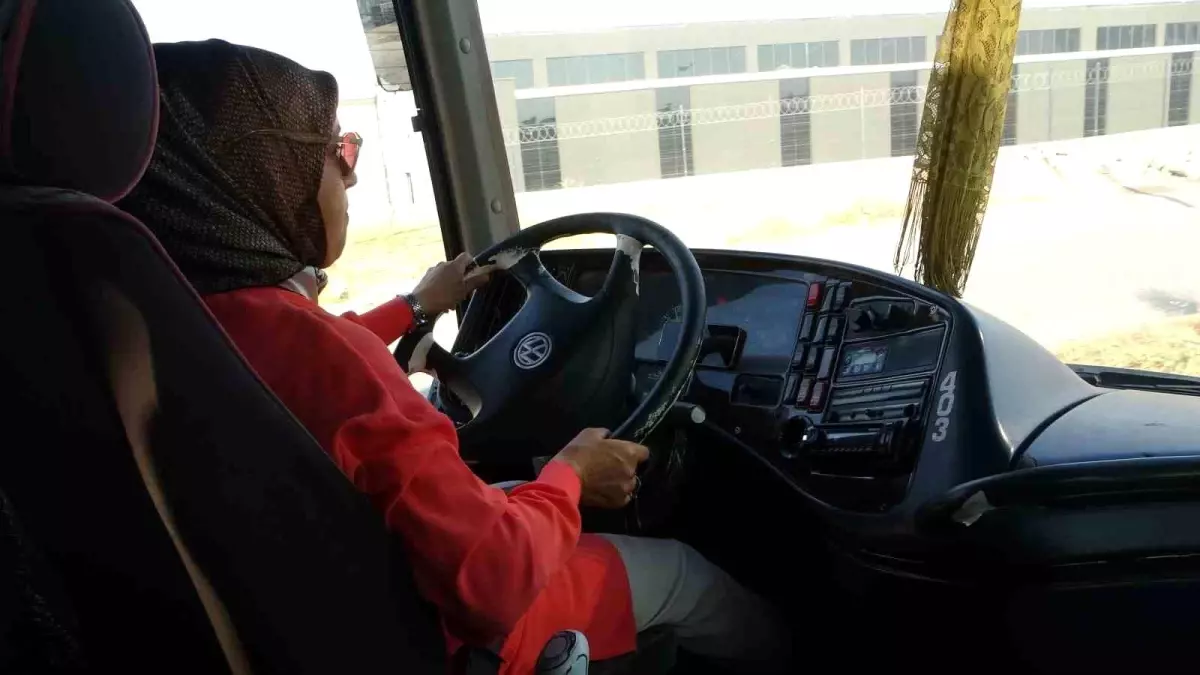Naime Tekbaş, Otobüs Şoförlüğüne Geçiş Yaptı