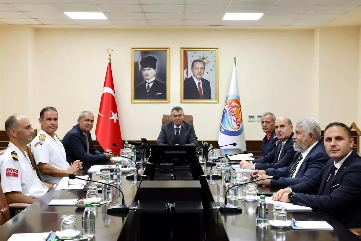 Mersin'de Güvenlik ve Asayiş Değerlendirme Toplantısı Gerçekleştirildi