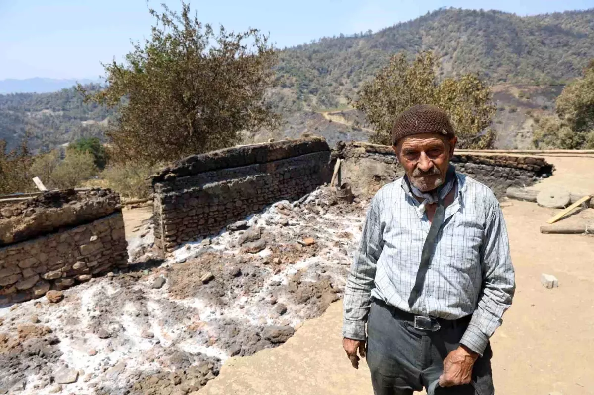 Kahramanmaraş'ta Orman Yangını: 3 Ev Kül Oldu