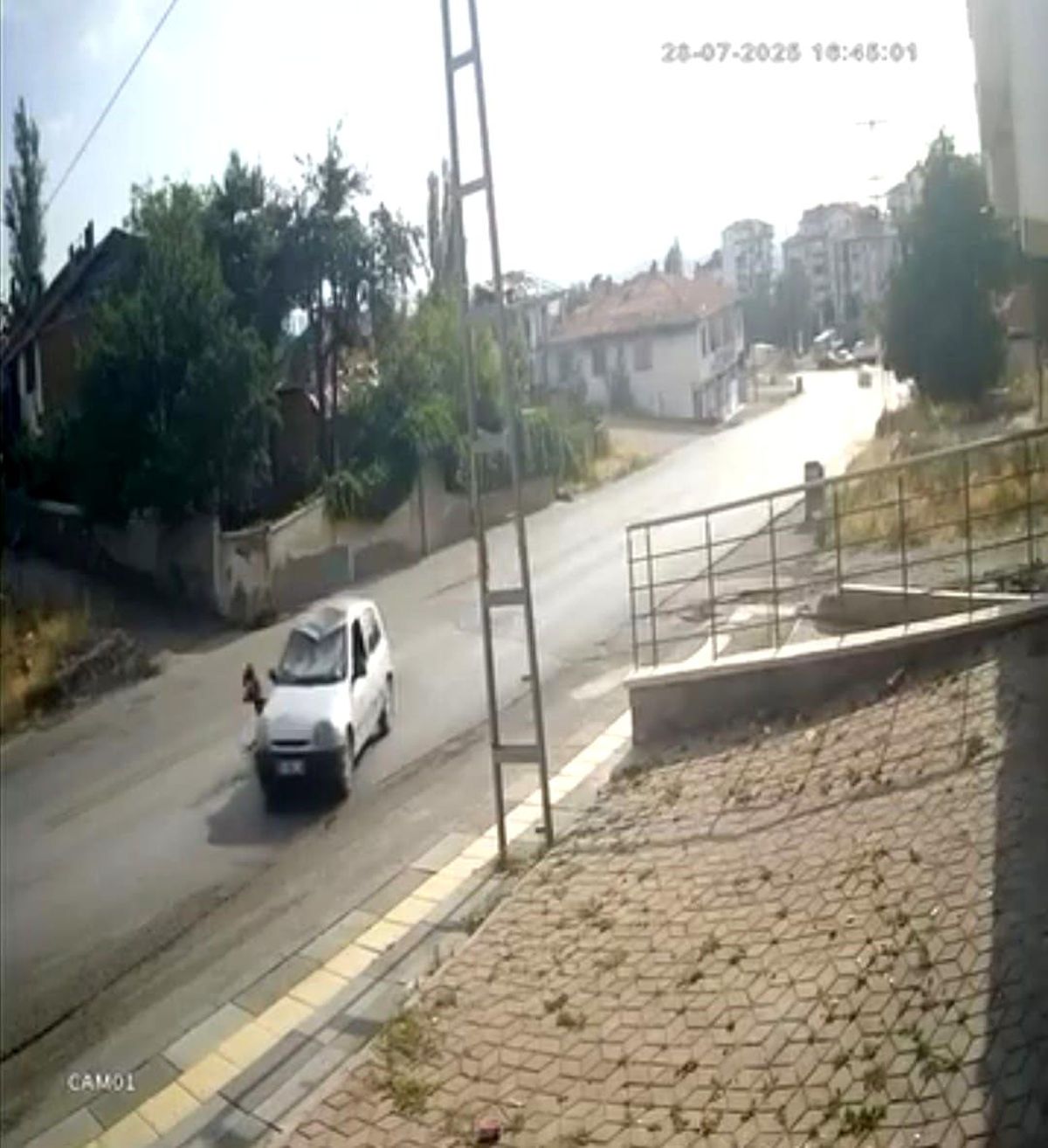 Ankara'da Polis Kovalamacasından Kaza: Uyuşturucu Suçlusu Yaralandı