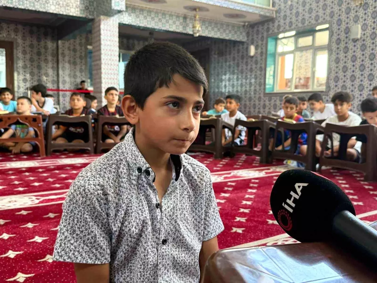 Savaşın İzlerini Taşıyan Halit, Azmiyle Arkadaşlarına İlham Oluyor