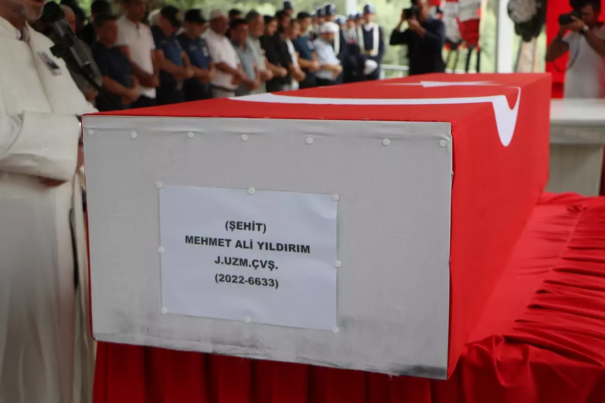 Şırnak'ta Şehit Düşen Jandarma Uzman Çavuş Mehmet Ali Yıldırım, Adana'da Defnedildi