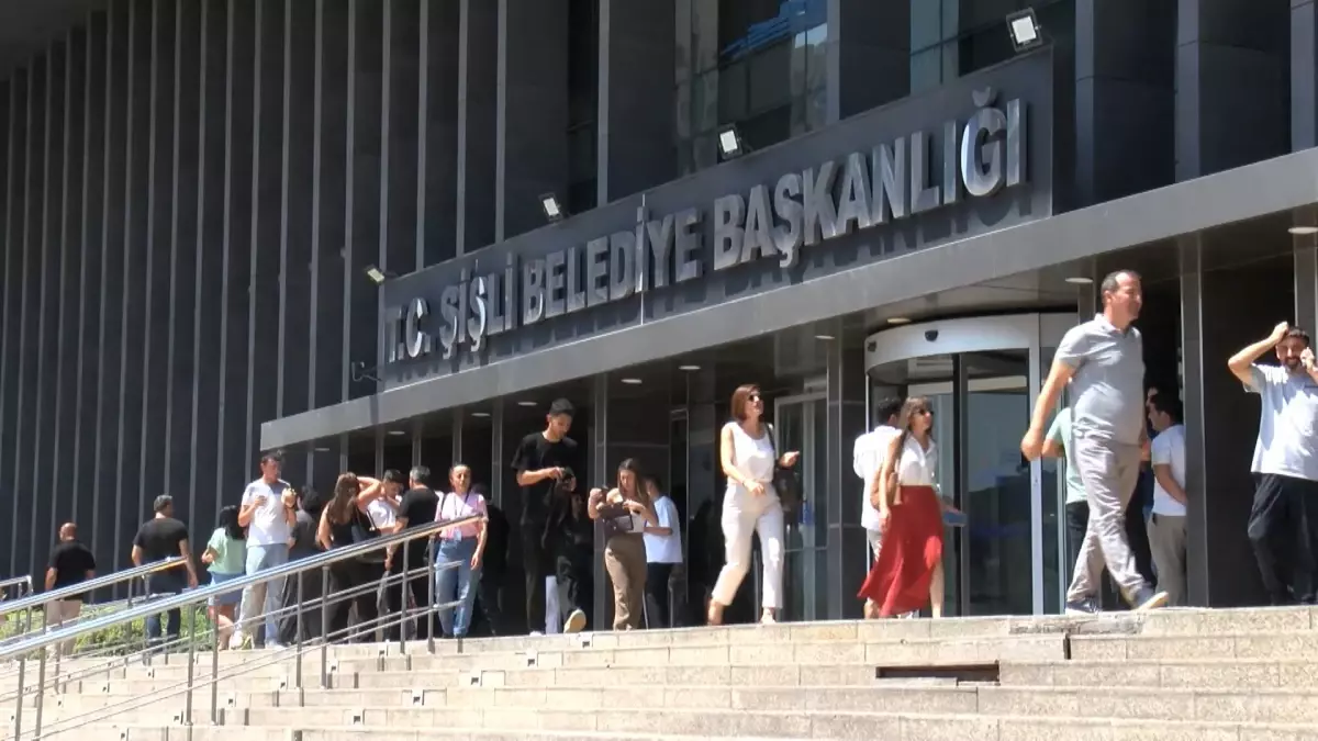 Şişli Belediyesi'nde Yangın Paniği