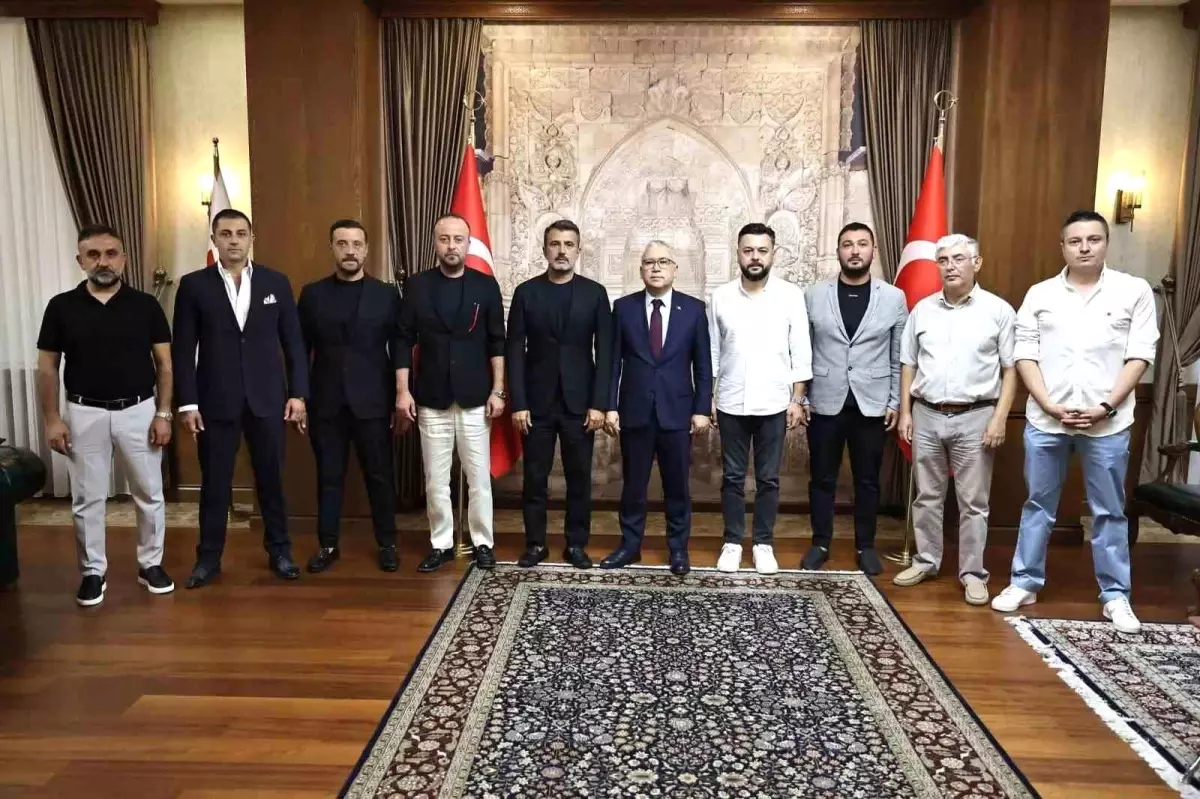 Sivasspor Kulübü Başkanı Karagöl, Vali Şimşek'e Nezaket Ziyaretinde Bulundu