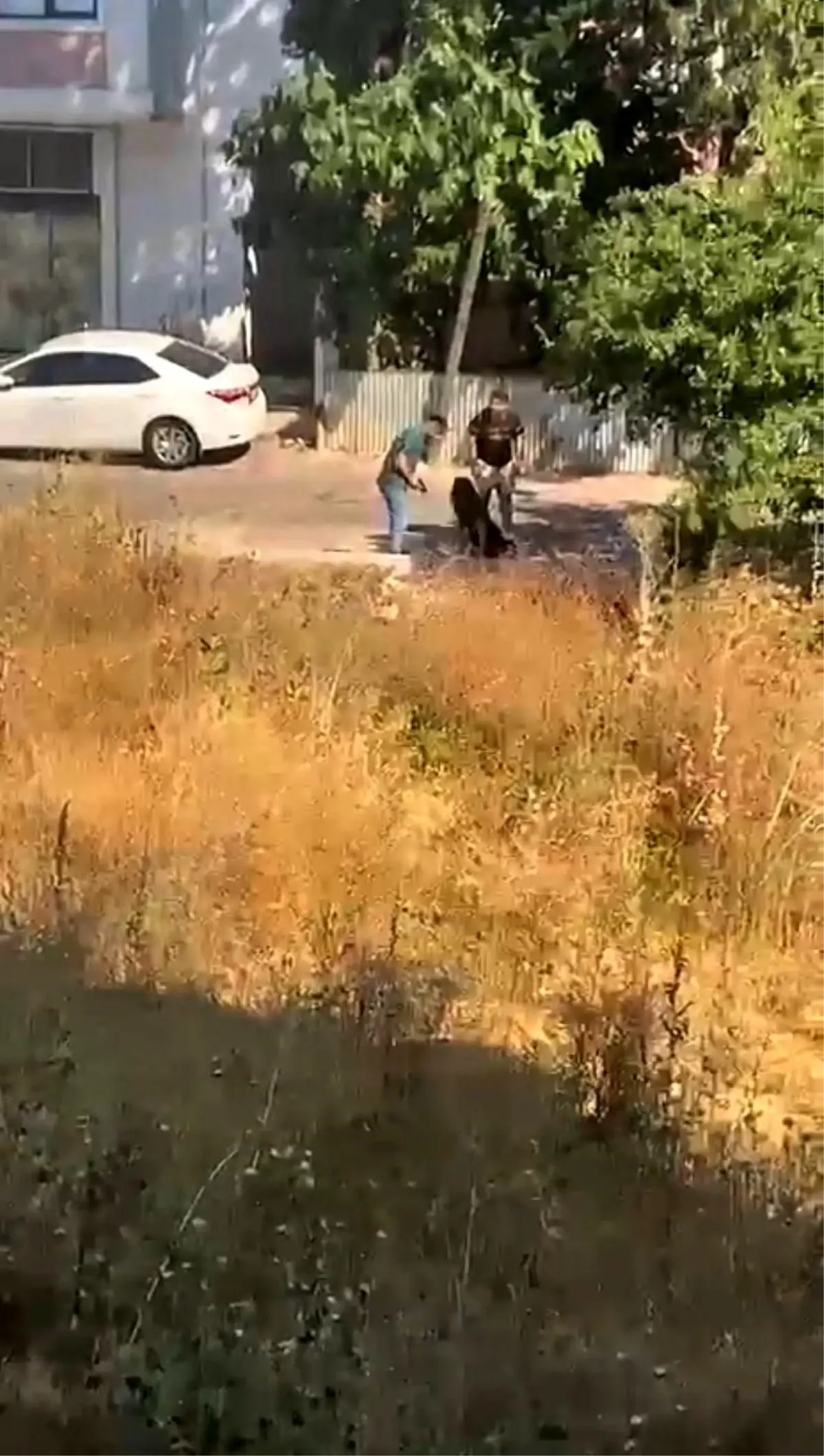 Ümraniye'de Silahlı Saldırı: Eski Sevgili Darp Edildi