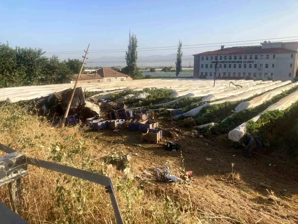 Manisa'da Tır Kazası: Şoför Hayatını Kaybetti