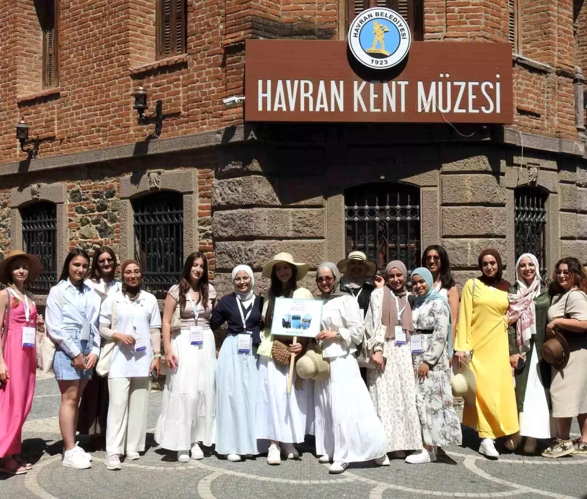 Balıkesir Üniversitesi'nde 2025 Türkçe Yaz Okulu Programı Düzenlendi