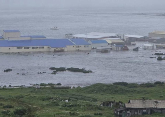 24-hour warning after the 8.8 mega earthquake! Tsunami wave is moving at 700 km/h
