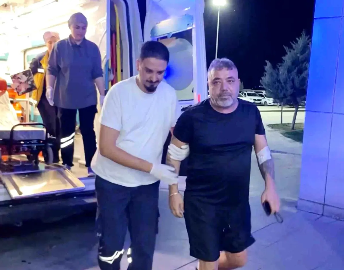 Aksaray'da Silahlı Saldırı: Yaralı Yürüyerek Acil Servise Gitti