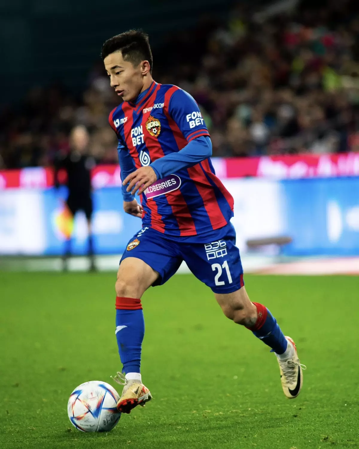 Başakşehir FK, Özbek Orta Saha Fayzullaev'i Transfer Etti