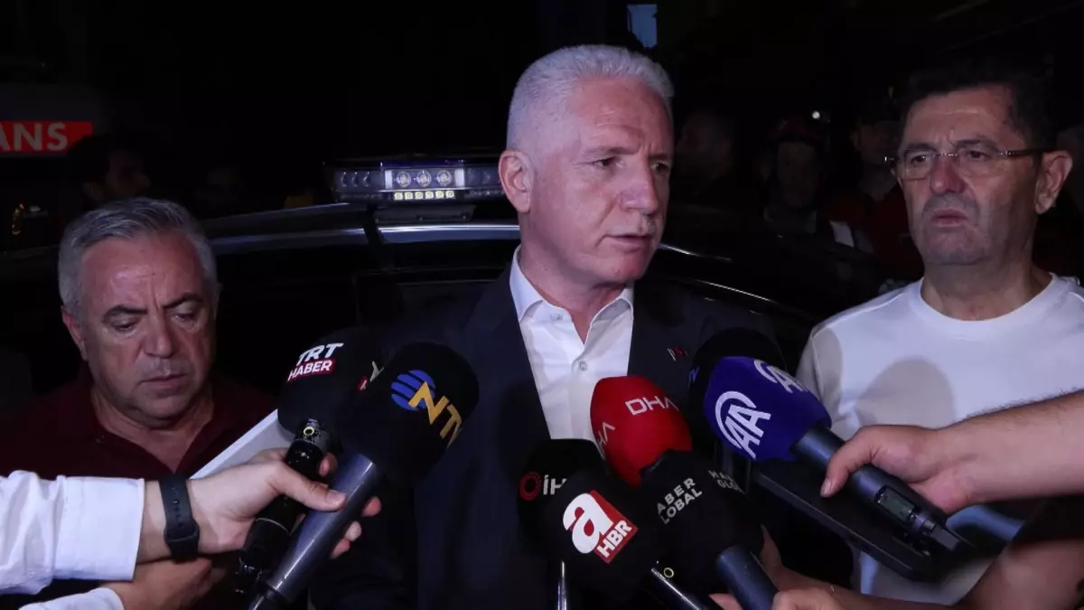 Çekmeköy'deki Elyaf-Sünger Fabrikasında Yangın Paniği