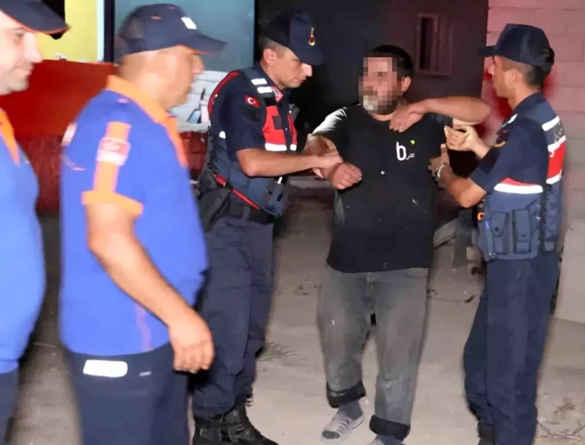 Aksaray'da Alkollü Şahsın Asılsız Yılan İhbarı Ekipleri Alarma Geçirdi