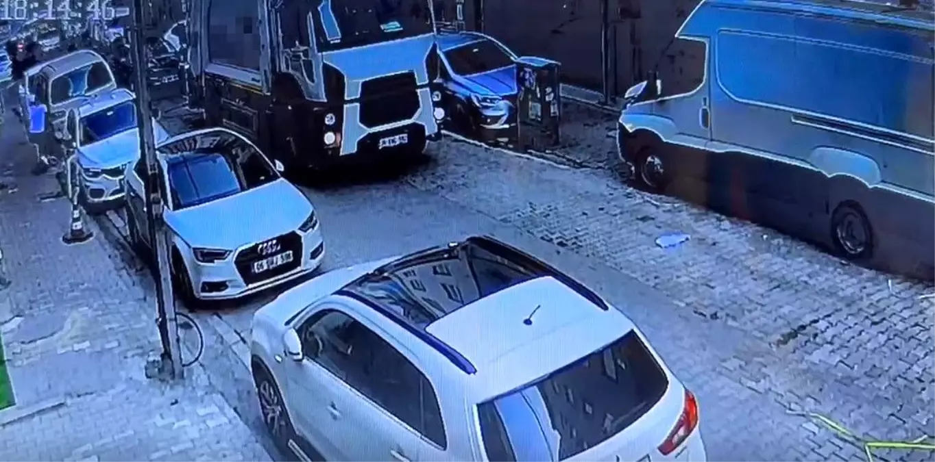 Esenyurt'ta Çocuk Erişimi Mekânında Çöp Kamyonu Kazası