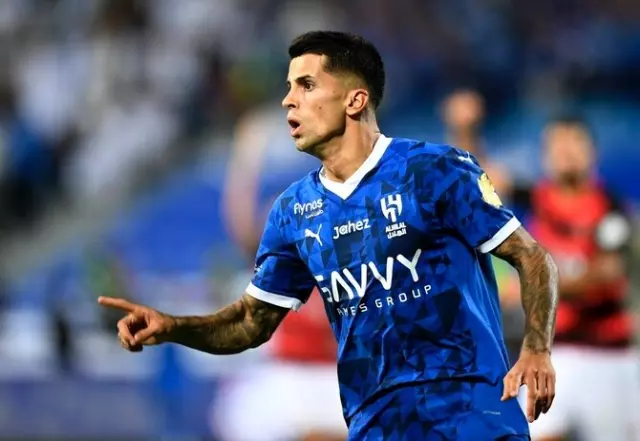 Surprise move of 145 million euros from Fenerbahçe for defense