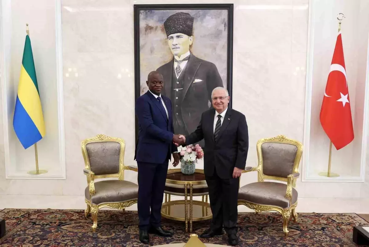 Gabon Cumhurbaşkanı Nguema Ankara'da