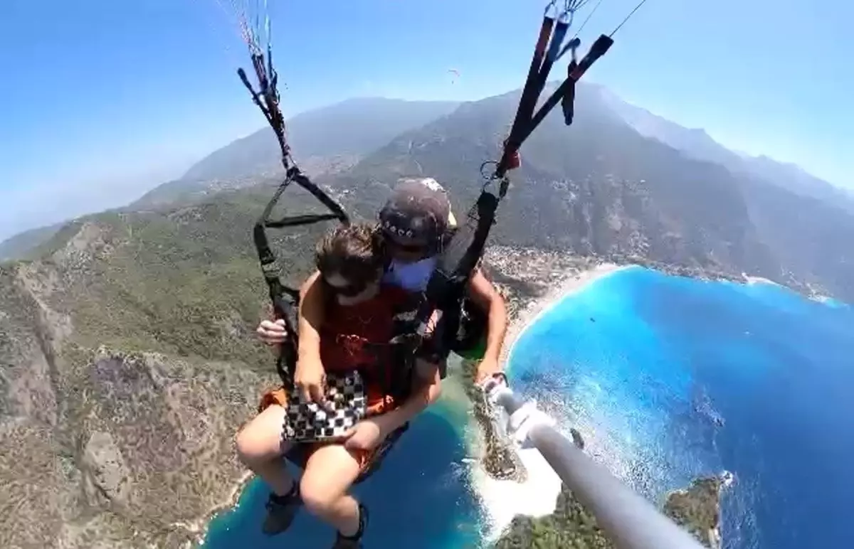 Fethiye'de Genç Satrançcı Havada Satranç Oynadı