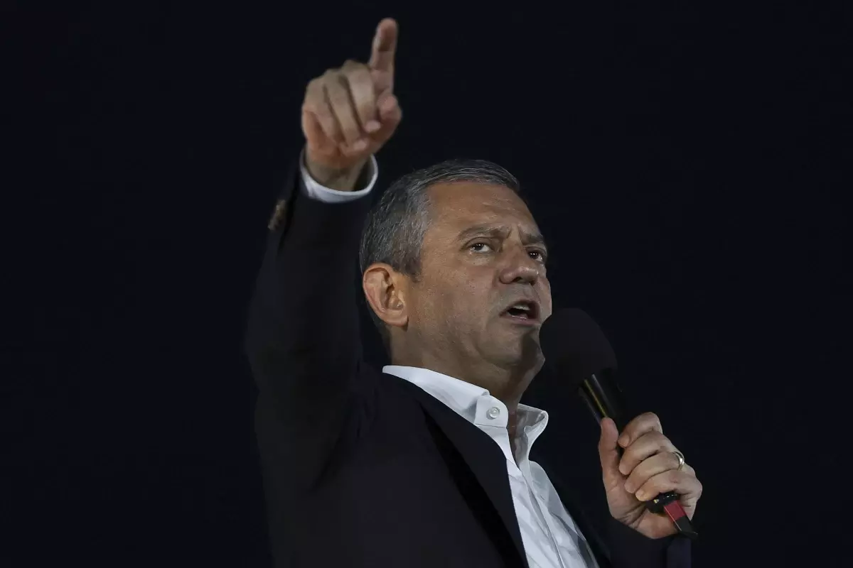 Özgür Özel, Şile'de 'Millet İradesine Sahip Çıkıyor' Mitinginde Konuştu