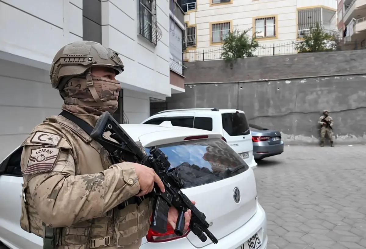 DEAŞ'a Yönelik Operasyonda 8 Şüpheli Gözaltına Alındı