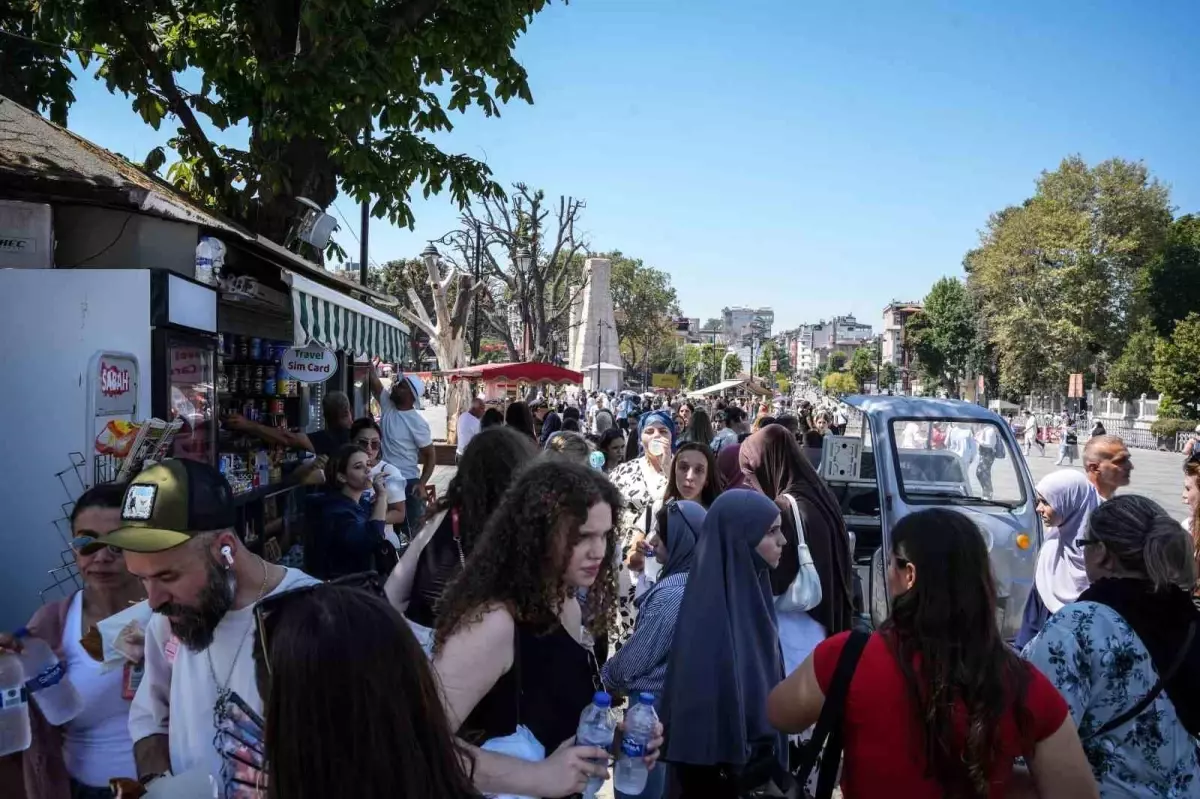 İstanbul'da Sıcak Havalar Su Satışlarını Artırdı