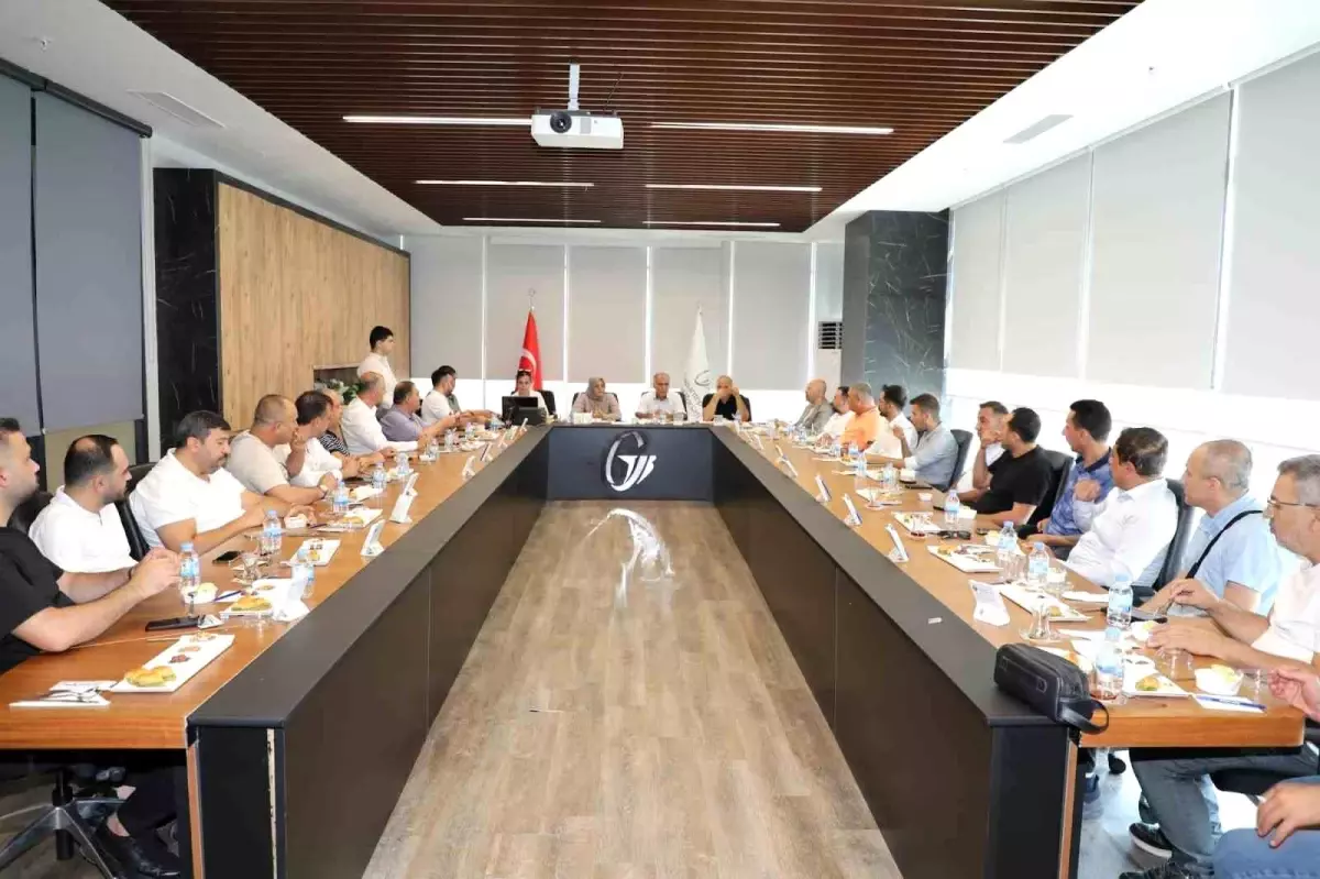 Yusuf Kenan Uygur, Gaziantep Yumurta Üreticileri Birliği Başkanı Seçildi