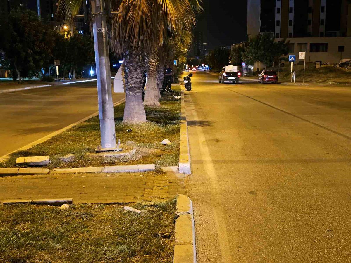 Adana'da Yaya Geçidinde Motosiklet Kazası: Bir Ölü