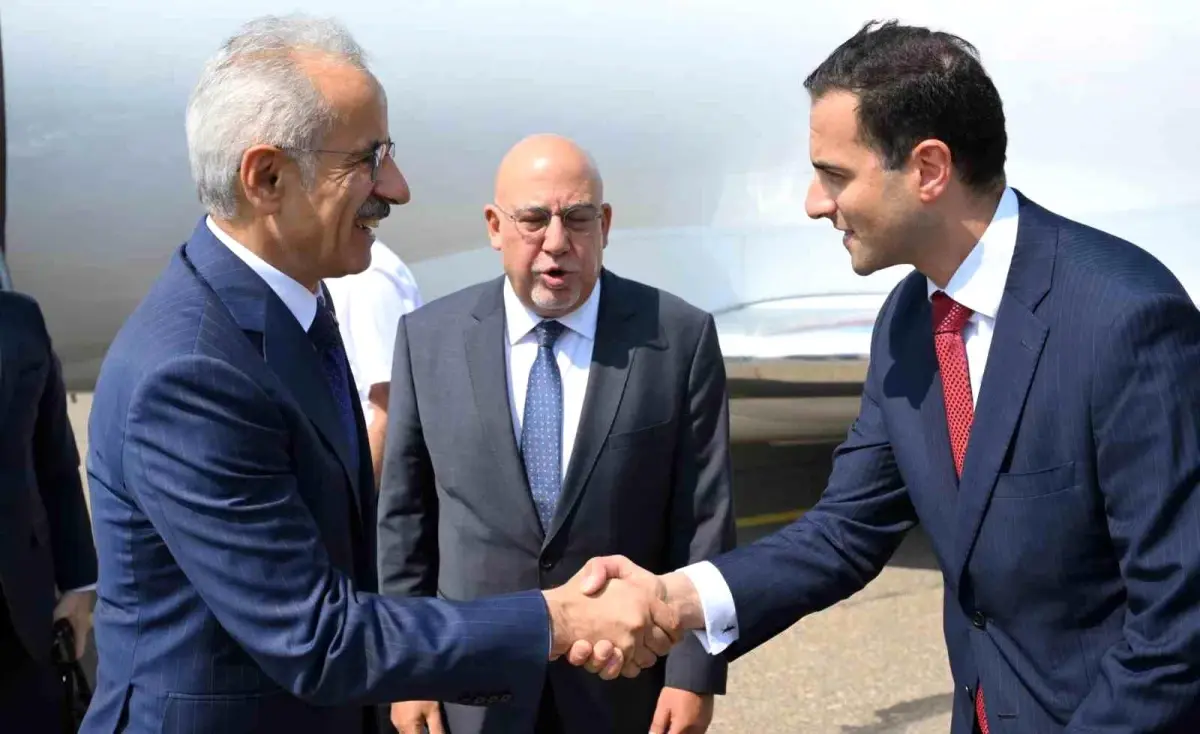 Ulaştırma ve Altyapı Bakanı Uraloğlu, Gürcistan'da Ekonomi Toplantısına Katıldı